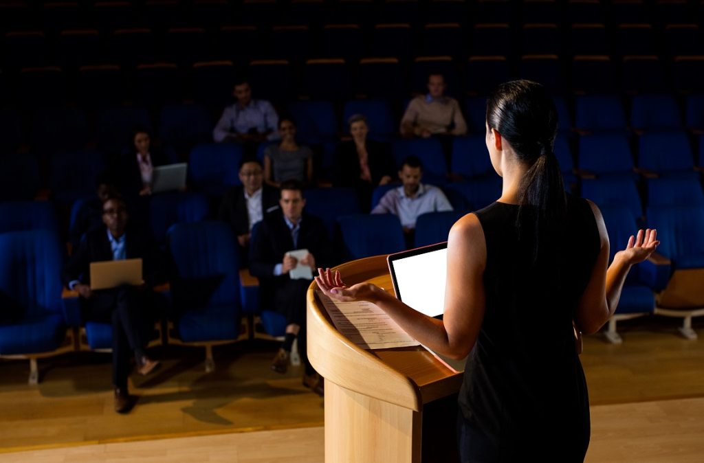 how to give a welcome speech in a seminar